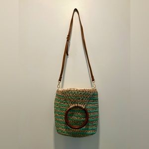Super cute summer tote bag. In fantastic condition